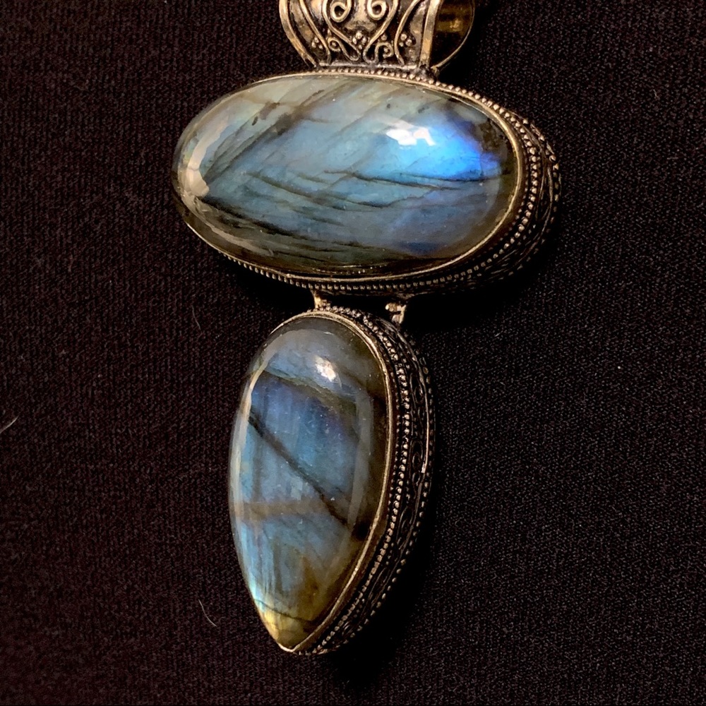 Labradorite Statement Piece - pendant only